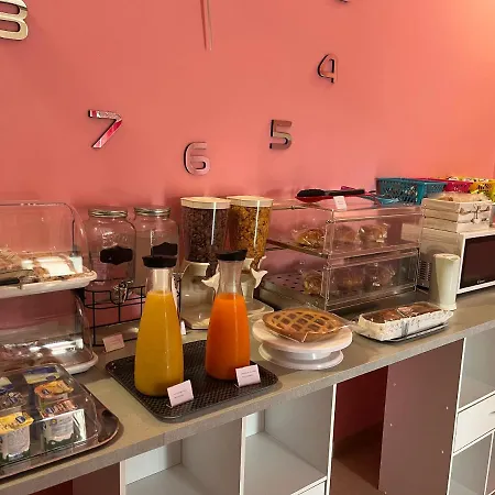 Nocleg ze śniadaniem Color House Malpensa