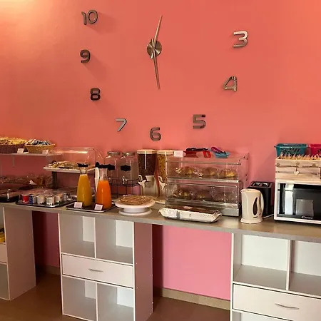 Color House Malpensa Nocleg ze śniadaniem *