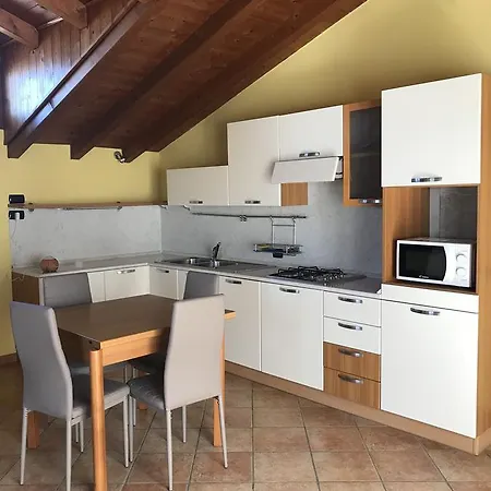Color House Malpensa B&B